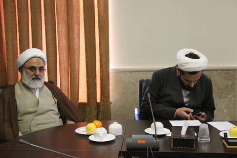 تصاویر / نشست مدیر حوزه علمیه استان قزوین با مدیران مدارس علمیه قزوین