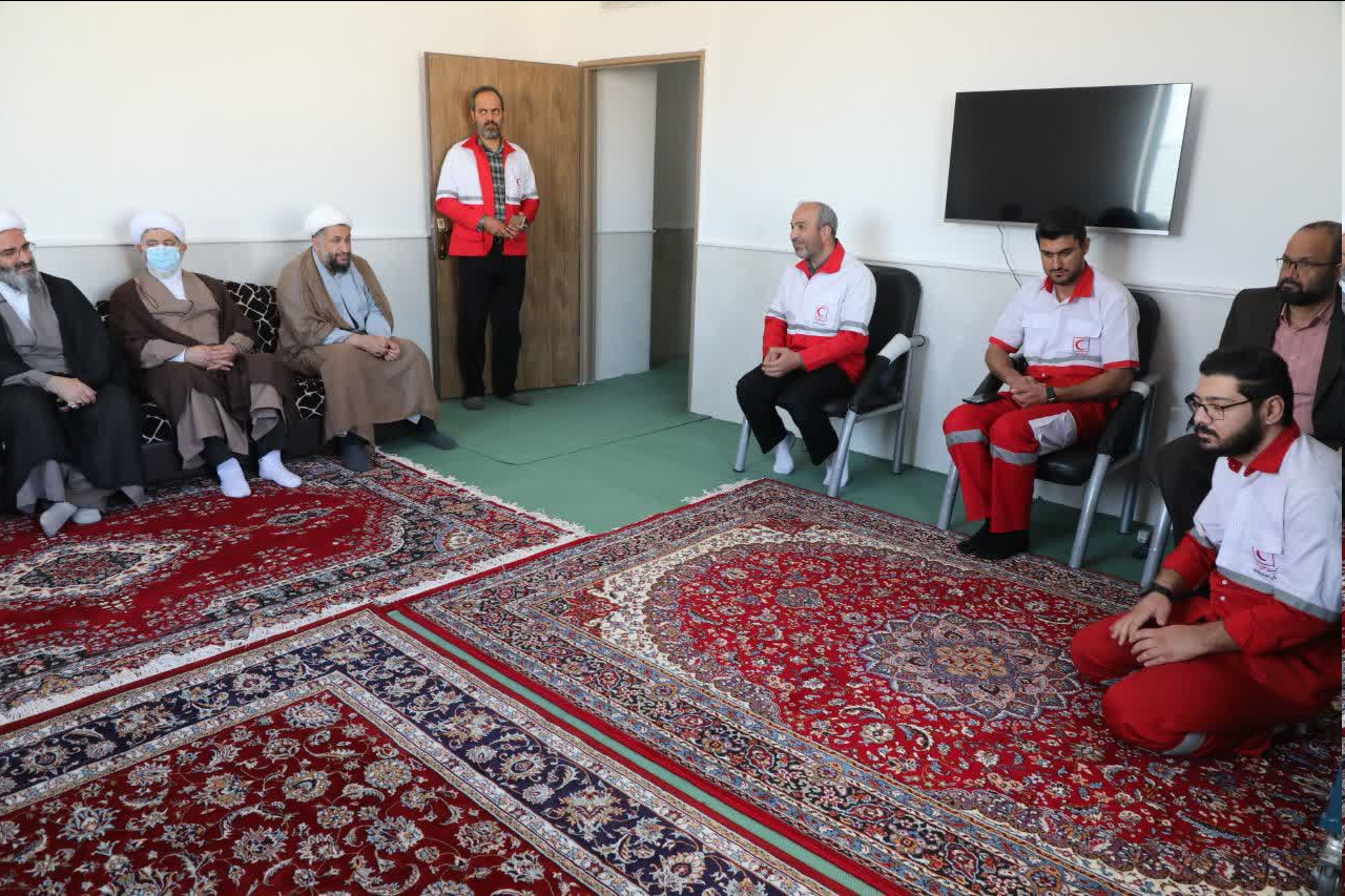 نماینده ولی فقیه در سمنان از دو پایگاه امداد و نجات جادهای بازدید کرد + عکس