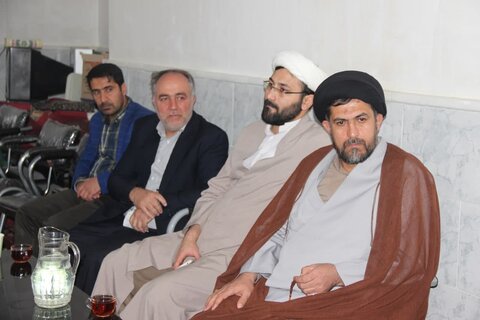 تصاویر / نشست مدیر حوزه علمیه استان قزوین با ائمه جماعات وروحانیون شهرستان آوج وآبگرم قزوین