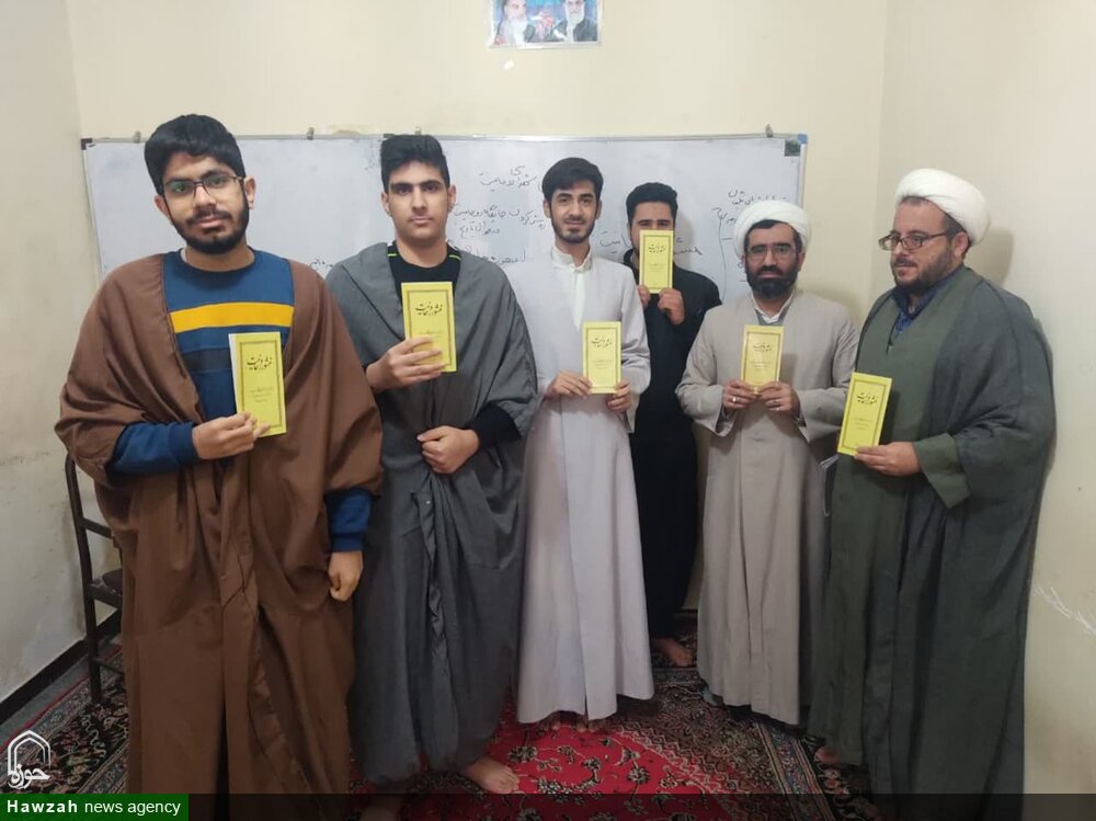 برگزاری سلسله جلسات بازخوانی منشور روحانیت در مدرسه علمیه امام خمینی(ره) نهاوند