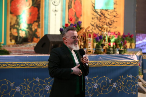 مراسم سال تحویل ۱۴۰۲ در گلستان شهدای اصفهان