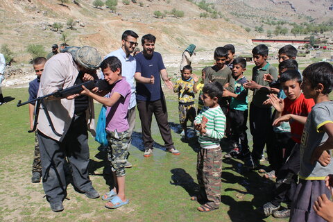 اجرای مسابقه تیراندازی با تفنگ ساچمه ای ویژه نوجوان روستا