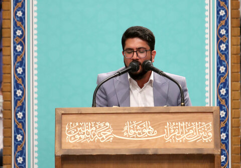 تصاویر/ مراسم انس با قرآن در اولین روز از ماه مبارک رمضان با حضور رهبر انقلاب