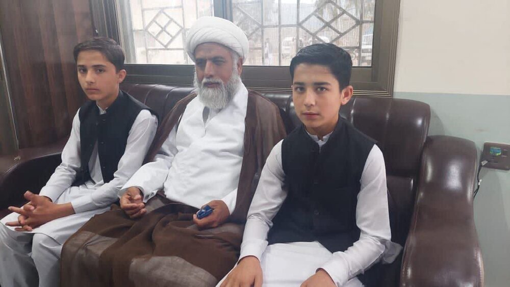مدرسہ دار القرآن امام خمینی رئیسان کے طلباء کی معروف عالم دین علامہ جمارانی سے ملاقات