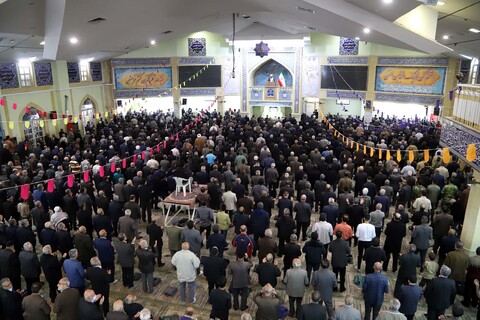 تصاویر / اولین نماز جمعه همدان در سال جدید