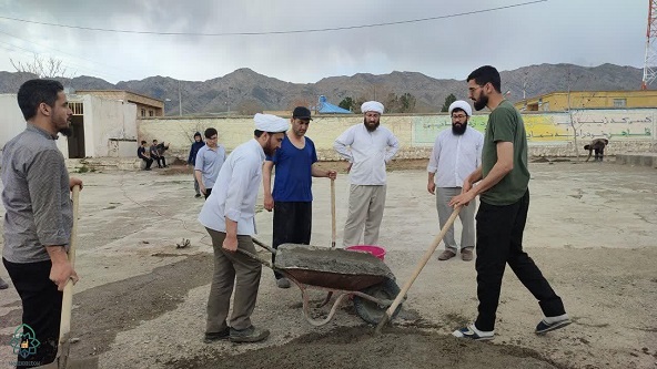 طلابی که از تعطیلات عید گذشتند تا خادم روستائیان باشند