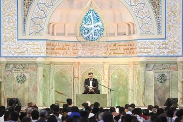 مناجات خوانی سحرگاهی حاج محمود کریمی در حرم مطهر رضوی