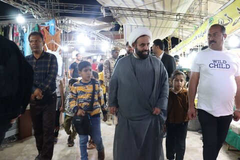 تصاویر/ امام جمعه سیراف در جمع مسافران نوروزی