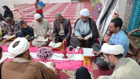 تصاویر/  محفل انس با قرآن در مسجد روح الله بندرلنگه