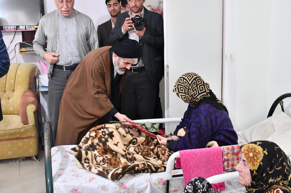 عید دیدنی متفاوت امام جمعه ارومیه + عکس