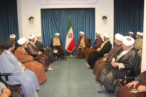 تصاویر/ دیدار مدیر ومعاونین مر کز مدیریت حوزه علمیه استان قزوین با نماینده ولی فقیه در استان قزوین