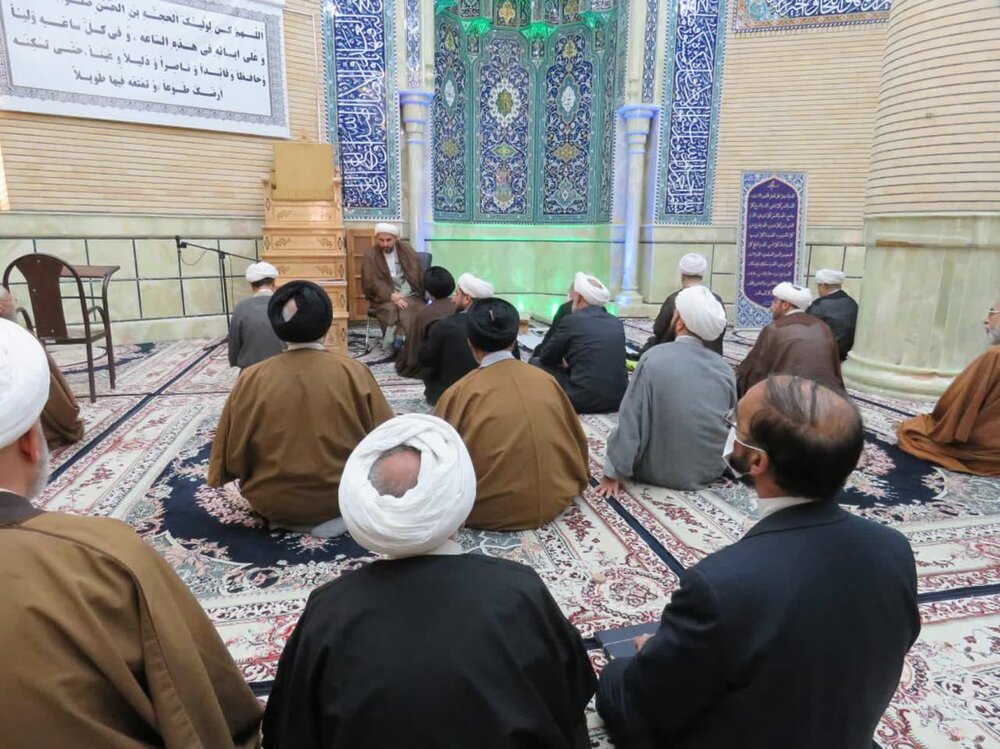 برگزاری برنامههای مذهبی در مسجد مرکز فقهی ائمه اطهار (ع)