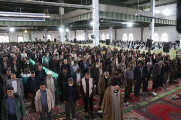 تصاویر/ اقامه نماز جمعه بروجرد