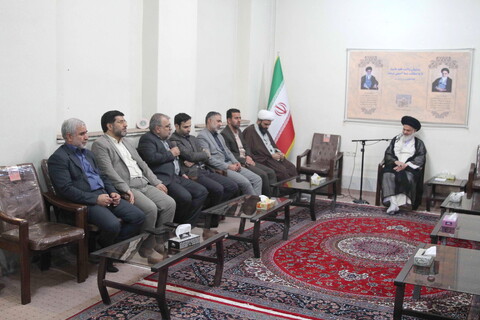 تصاویر/ دیدار اعضای شورای اسلامی شهر قم با آیت‌الله حسینی بوشهری