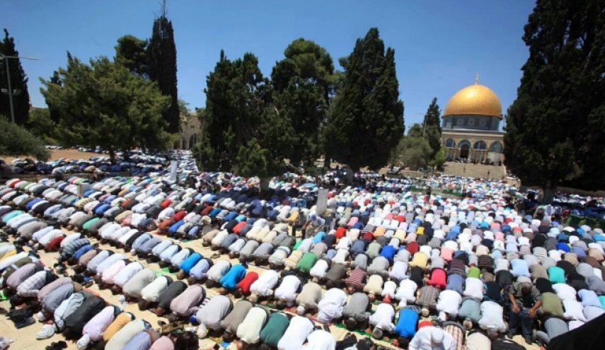 ربع مليون فلسطيني أدّوا صلاة الجمعة الثانية من شهر رمضان في الأقصى ربع مليون فلسطيني أدّوا صلاة الجمعة الثانية من شهر رمضان في الأقصى
