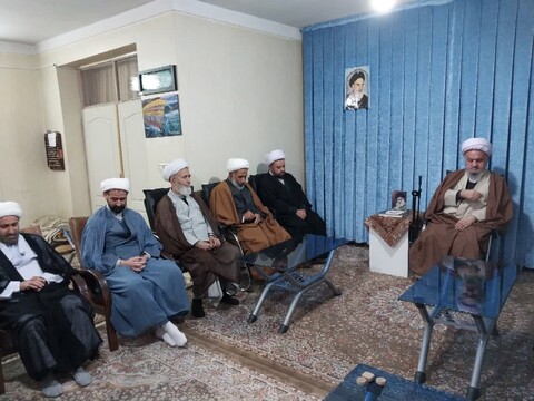 تصاویر/ دیدار مدیر و معاونین حوزه علمیه استان قزوین با نماینده مردم قزوین در مجلس خبرگان رهبری