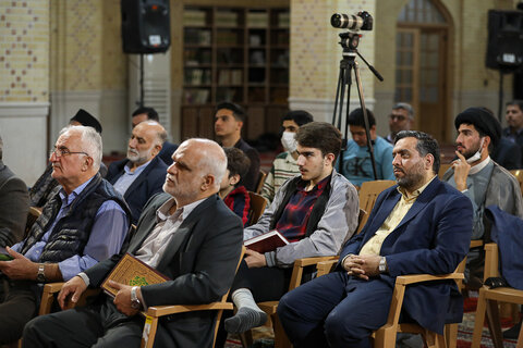 تصاویر / محفل انس با قرآن در ماه مبارک رمضان با حضور نماینده ولی فقیه در استان قزوین