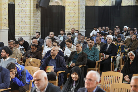 تصاویر / محفل انس با قرآن در ماه مبارک رمضان با حضور نماینده ولی فقیه در استان قزوین