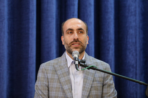 تصاویر / محفل انس با قرآن در ماه مبارک رمضان با حضور نماینده ولی فقیه در استان قزوین