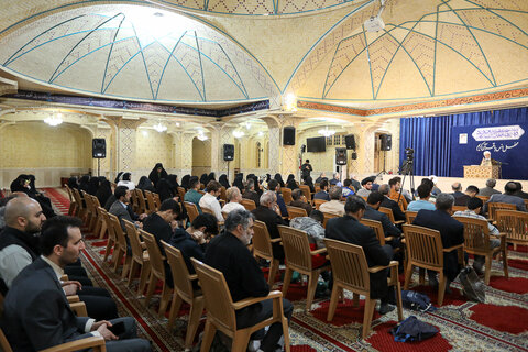 تصاویر / محفل انس با قرآن در ماه مبارک رمضان با حضور نماینده ولی فقیه در استان قزوین