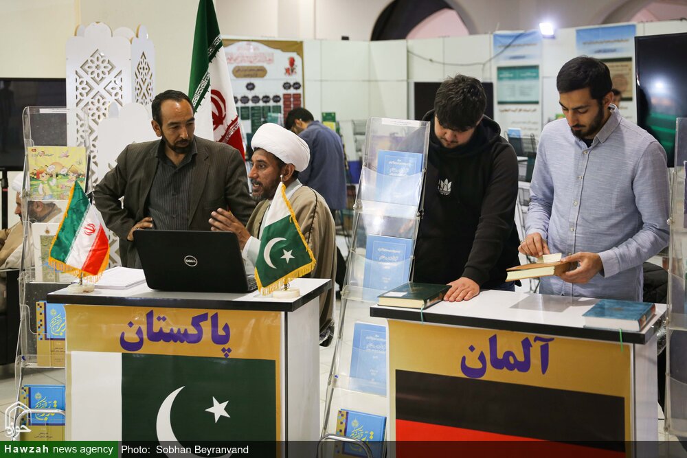 ۲۱ کشور به بخش بین الملل نمایشگاه قرآن آمدند | روایت وزیر ارشاد از ۳۰ سال تلاش برای توسعه معارف قرآنی