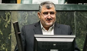 مجلس به مجمع تشخیص مصلحت به دلیل عدم رعایت قانون اساسی تذکر دهد