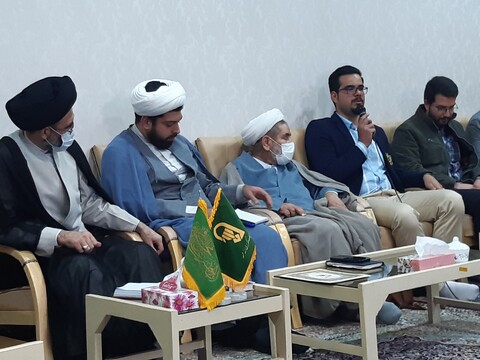 تصاویر:مراسم معارفه رئیس اتحادیه دانش آموزی باحضور امام جمعه کاشان