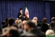 रमज़ान उल मुबारक महीने के दौरान सुप्रीम लीडर के साथ ईरानी उच्च अधिकारियों की वार्षिक बैठक/फोंटों