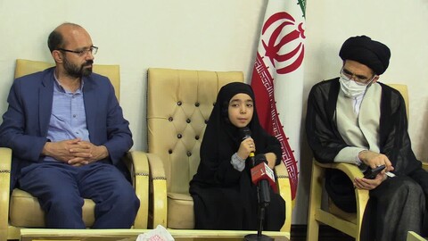 تصاویر/ دیدار دو خواهر نابغه قرآنی و ایرانی  با نماینده ولی فقیه در کاشان