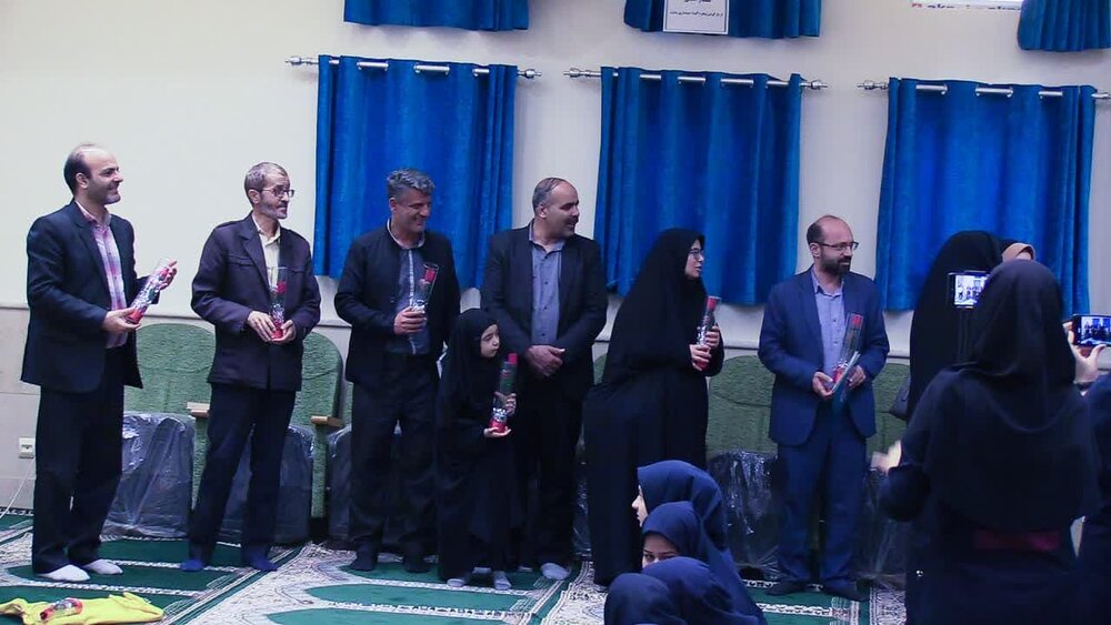 تقدیر امام جمعه کاشان از خواهران نابغه اصفهانی