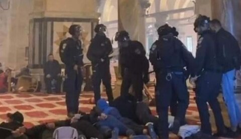 الاعتداءات "الاسرائيلية" في المسجد الأقصى