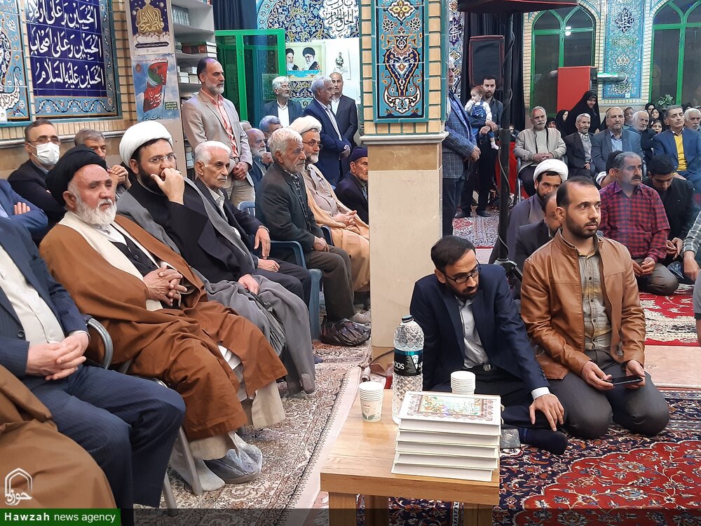 محفل اُنس با قرآن در هیئت علی اصغری فین بزرگ کاشان برگزار شد + عکس