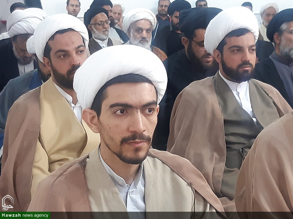 امامان جماعات مساجد، امامان دین مردم هستند