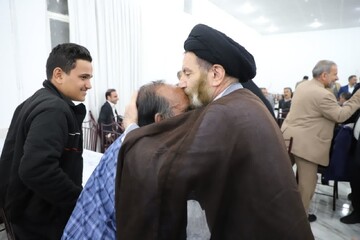 تصاویر دیدار نماینده ولی فقیه در لرستان با جانبازان قطع نخاعی ۷۰ درصد استان