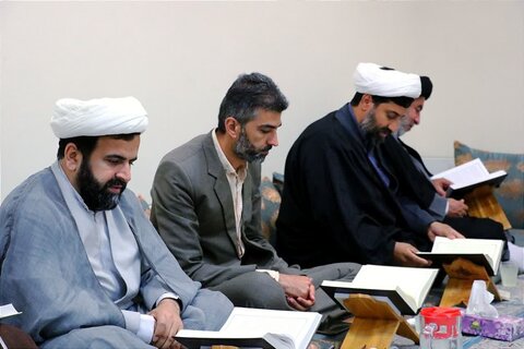 تصاویر| محفل انس با قرآن کریم مجموعه قضایی استان فارس