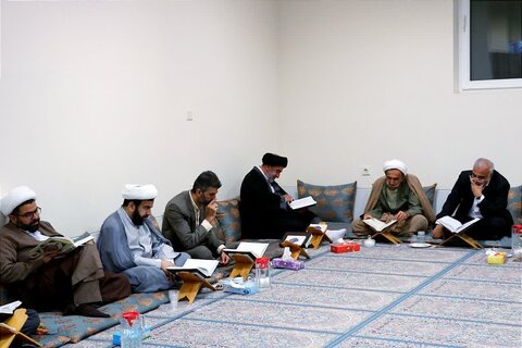 تصاویر| محفل انس با قرآن کریم مجموعه قضایی استان فارس