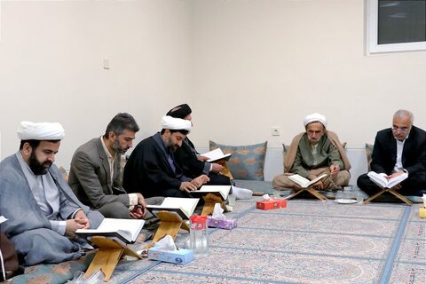 تصاویر| محفل انس با قرآن کریم مجموعه قضایی استان فارس
