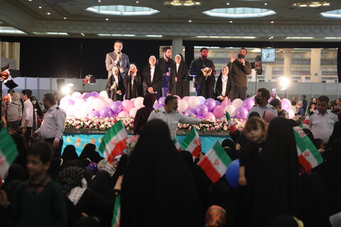 تصاویر/ جشن «نسل آرمان» با نوای رضا هلالی در نمایشگاه قرآن