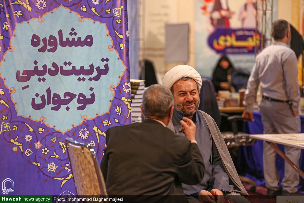 برپایی غرفه حوزه علمیه اصفهان در هجدهمین نمایشگاه قرآن و عترت + عکس
