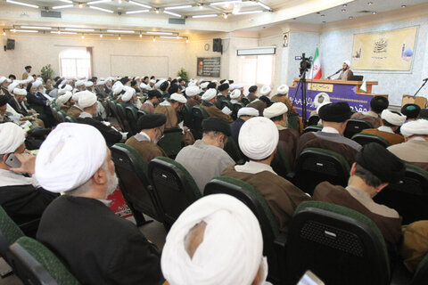 همایش ائمه جمعه و جماعات مساجد استان قم در محل جامعه مدرسین