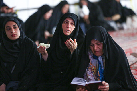 مراسم احیای اولین شب قدر در مسجد سید اصفهان