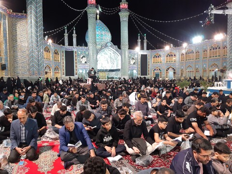 مراسم احیای شب نوزدهم ماه مبارک رمضان در آستان‌ مقدس محمد هلال بن علی (ع) آران و بیدگل
