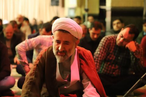 تصاویر/مراسم احیای شب قدر در حسینیه سنندج