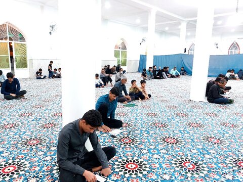 تصاویر/ مراسم احیای شب نوزدهم رمضان در مسجد جامع شهر سندرک