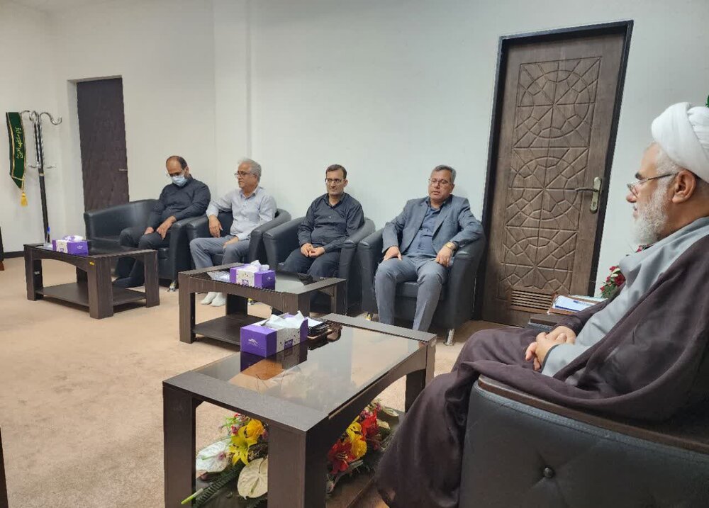 ستاد اجرایی فرمان امام(ره) فضای خدمات رسانی را توسعه دهد