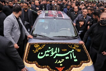 تصاویر/ دسته عزاداری شهادت امیرالمومنین حضرت علی (ع) با حضور آیت‌الله العظمی وحید خراسانی