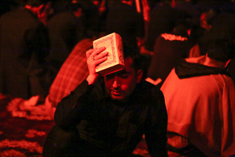 مراسم احیای شب بیست‌ویکم ماه رمضان در حسینیه شهدای بسیج در اصفهان