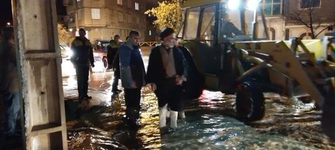 تصاویر/ بازدید میدانی امام جمعه سلماس از مناطق متاثر از آب گرفتگی