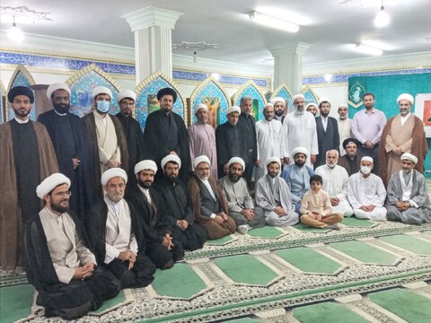 نشست وحدت و مقاومت با حضور علمای شیعه و سنت در بوشهر