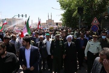 تصاویری از حضور پرشور مردم یزد در راهپیمایی روز قدس